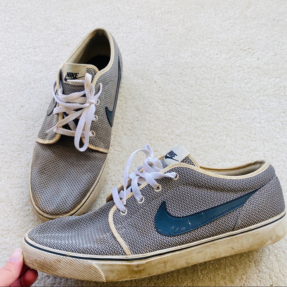 Nike shoe